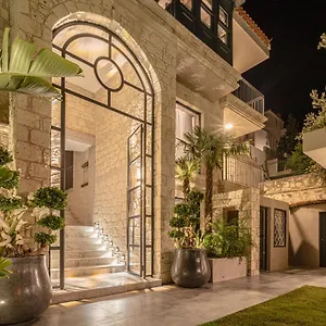 Otel Derin - Adults Only +12, Alaçatı